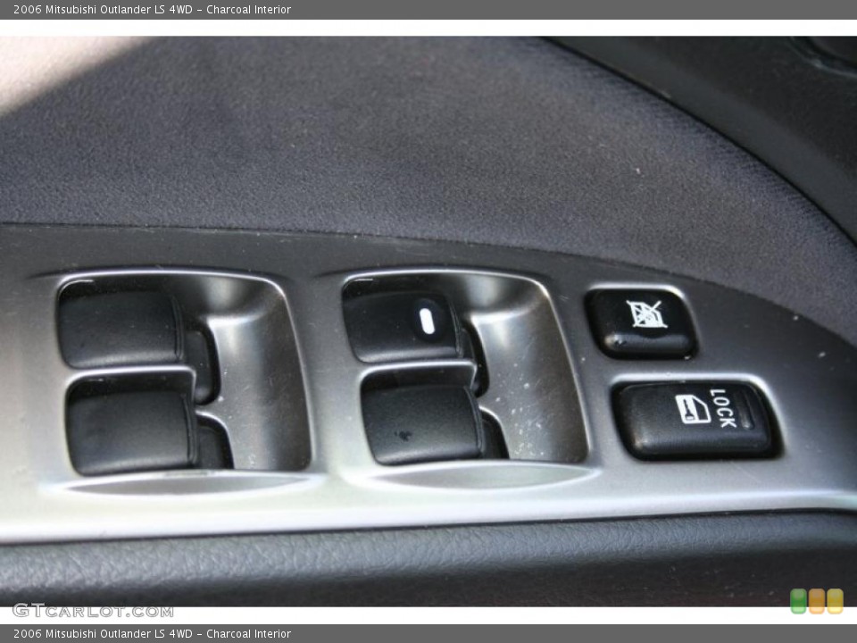 Charcoal Interior Controls for the 2006 Mitsubishi Outlander LS 4WD #47197586