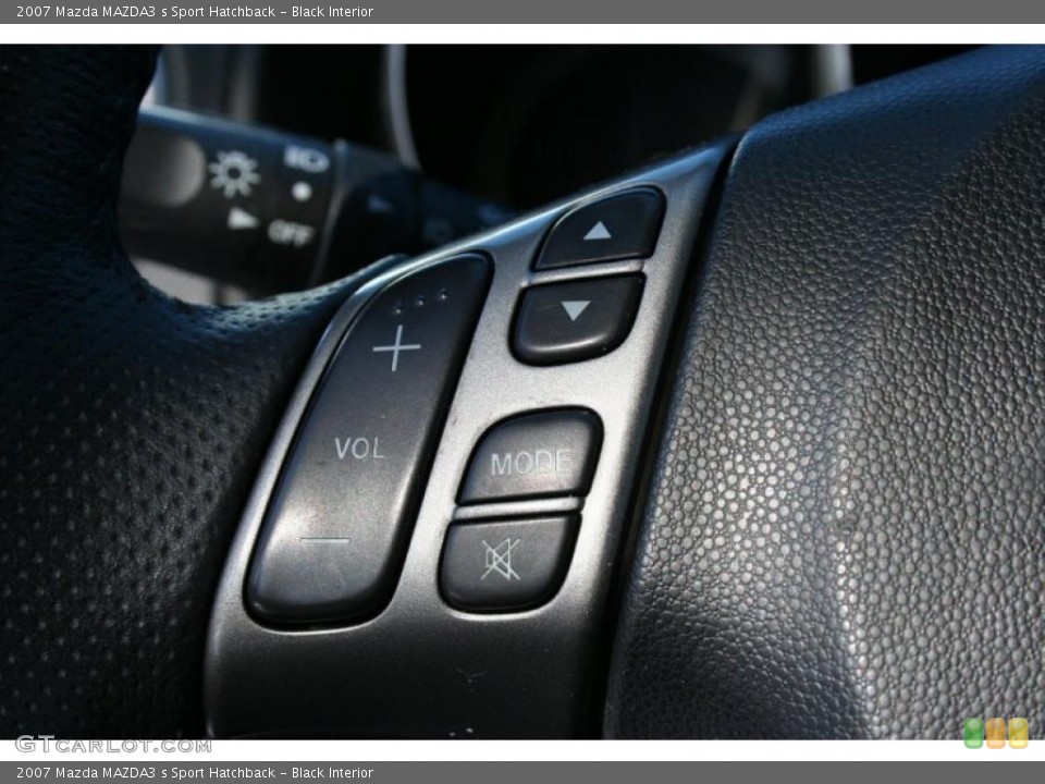 Black Interior Controls for the 2007 Mazda MAZDA3 s Sport Hatchback #47197844