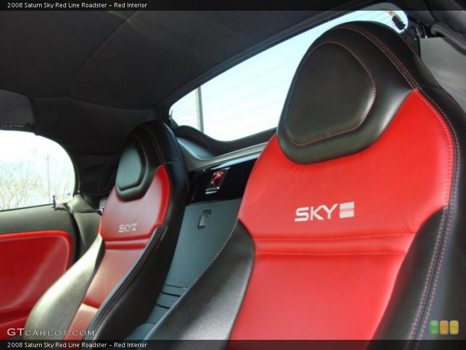 Red Interior Photo for the 2008 Saturn Sky Red Line Roadster #47199470