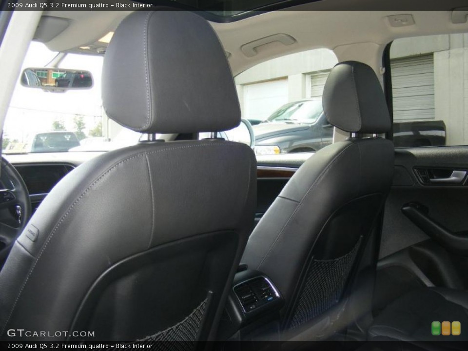 Black Interior Photo for the 2009 Audi Q5 3.2 Premium quattro #47205452