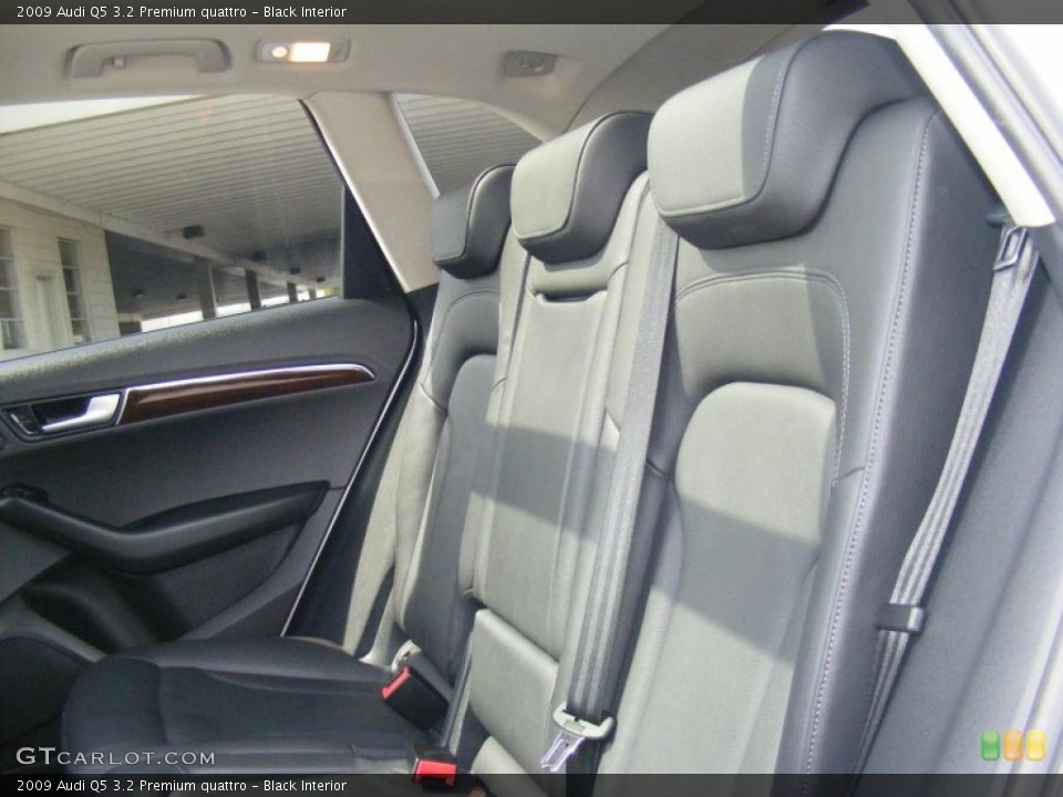 Black Interior Photo for the 2009 Audi Q5 3.2 Premium quattro #47205473