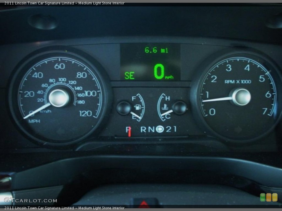 Medium Light Stone Interior Gauges for the 2011 Lincoln Town Car Signature Limited #47206202