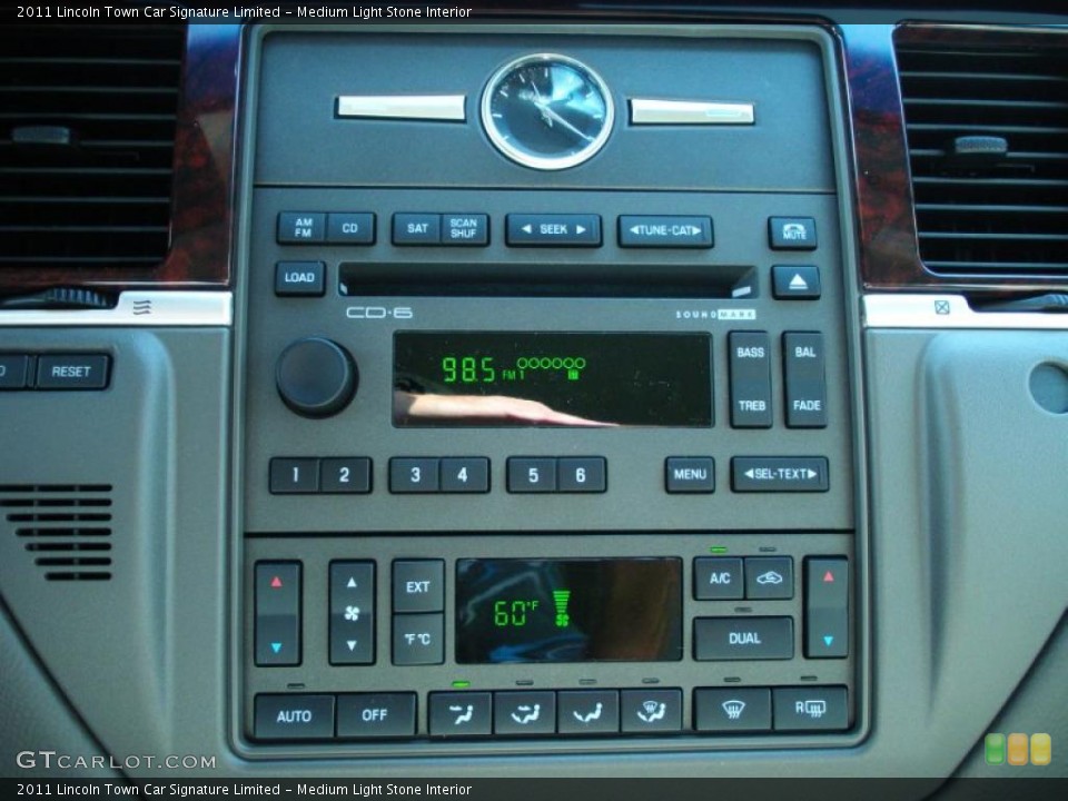 Medium Light Stone Interior Controls for the 2011 Lincoln Town Car Signature Limited #47206217