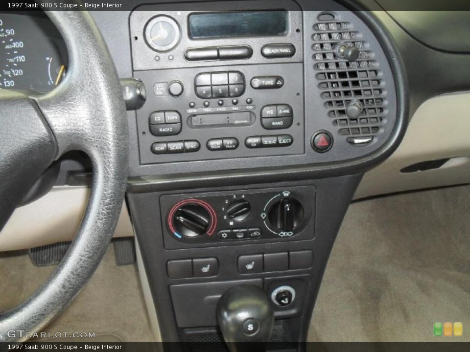 Beige Interior Controls for the 1997 Saab 900 S Coupe #47208788