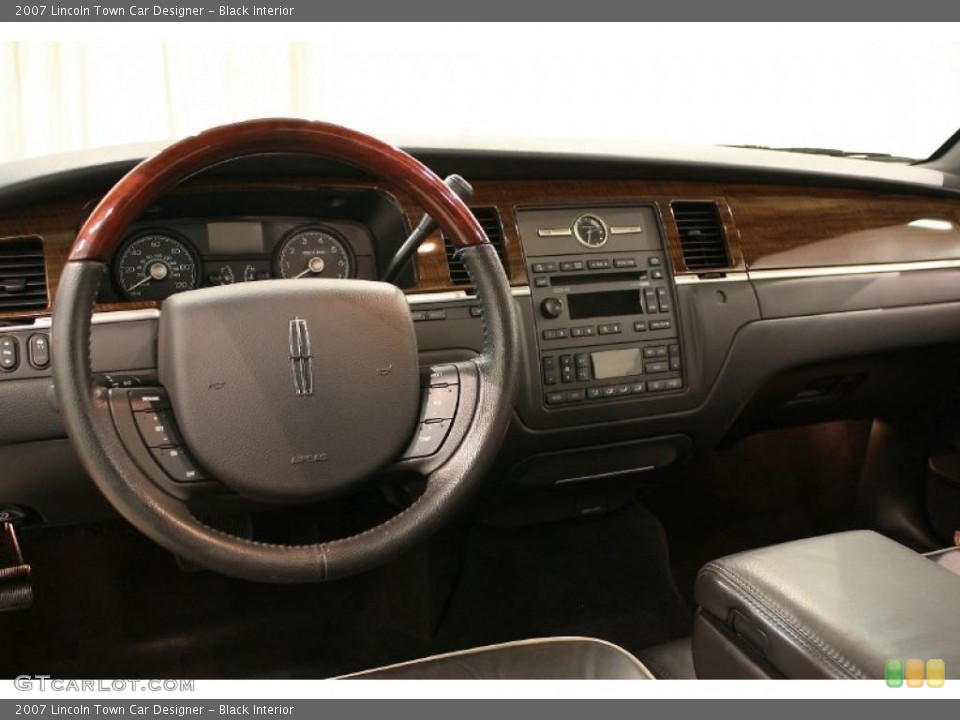 Black Interior Dashboard for the 2007 Lincoln Town Car Designer #47209448