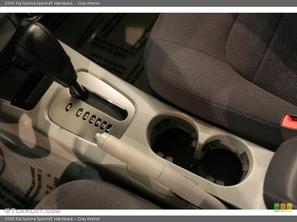 Gray Interior Transmission for the 2006 Kia Spectra Spectra5 Hatchback #47211293