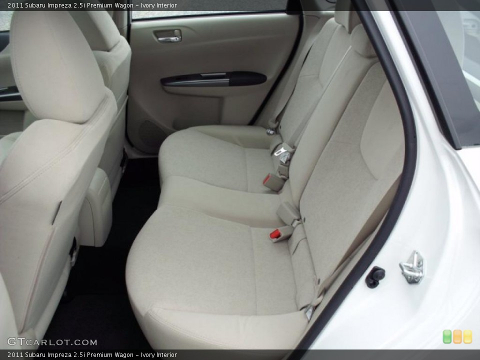 Ivory Interior Photo for the 2011 Subaru Impreza 2.5i Premium Wagon #47212793