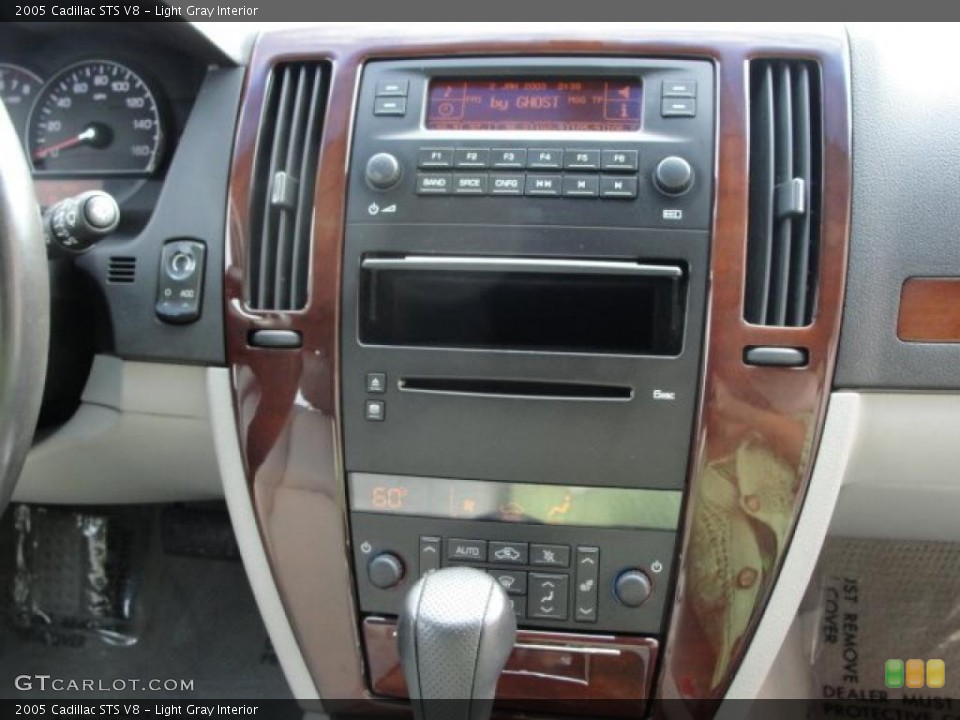 Light Gray Interior Controls for the 2005 Cadillac STS V8 #47213798