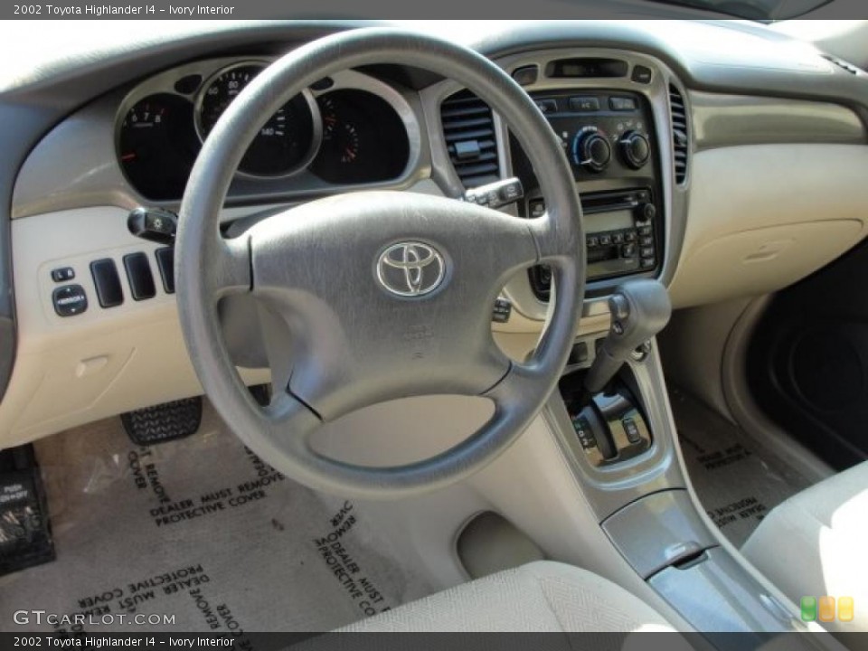 Ivory Interior Photo for the 2002 Toyota Highlander I4 #47213966