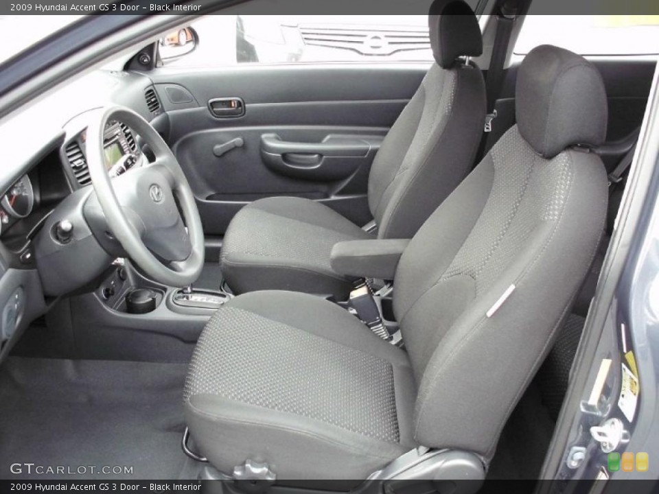 Black Interior Photo for the 2009 Hyundai Accent GS 3 Door #47214158