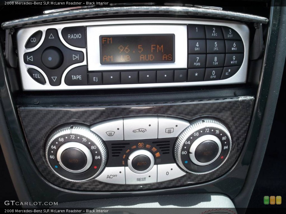 Black Interior Controls for the 2008 Mercedes-Benz SLR McLaren Roadster #472180
