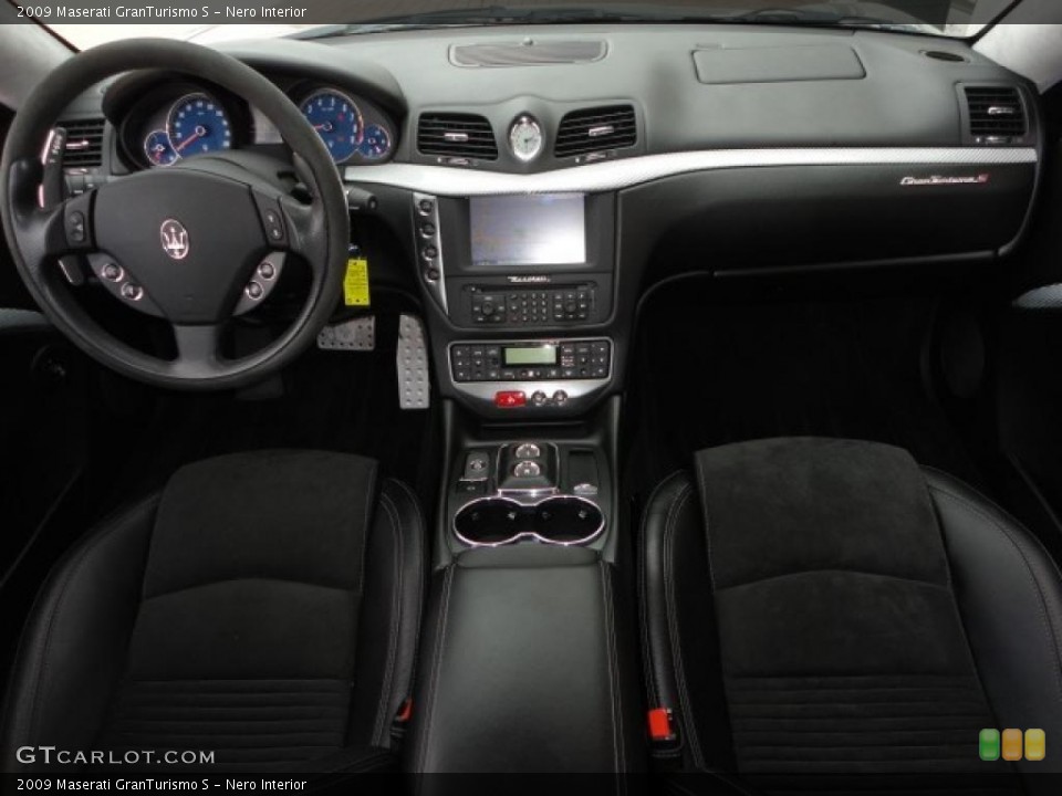 Nero Interior Dashboard for the 2009 Maserati GranTurismo S #47221226