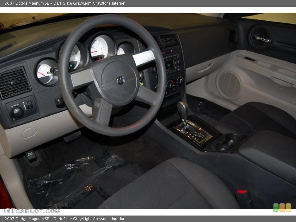 Dark Slate Gray/Light Graystone Interior Photo for the 2007 Dodge Magnum SE #47221448