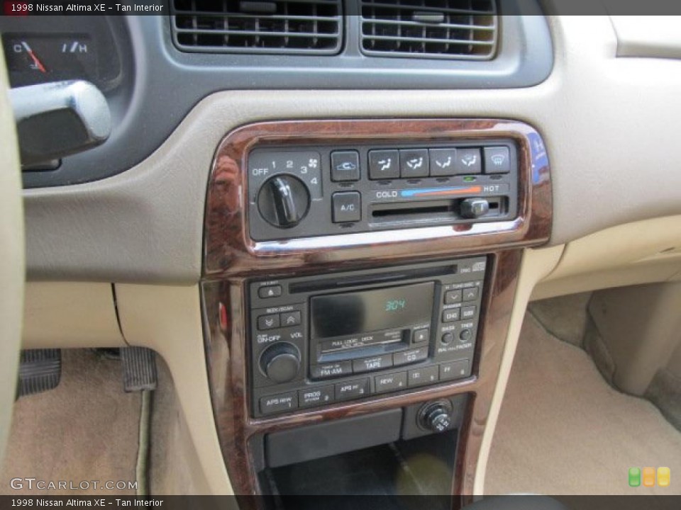 Tan Interior Controls for the 1998 Nissan Altima XE #47225498