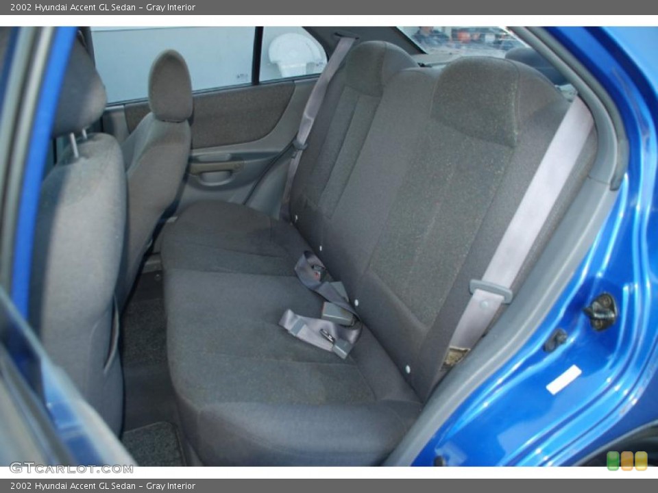 Gray Interior Photo for the 2002 Hyundai Accent GL Sedan #47226956
