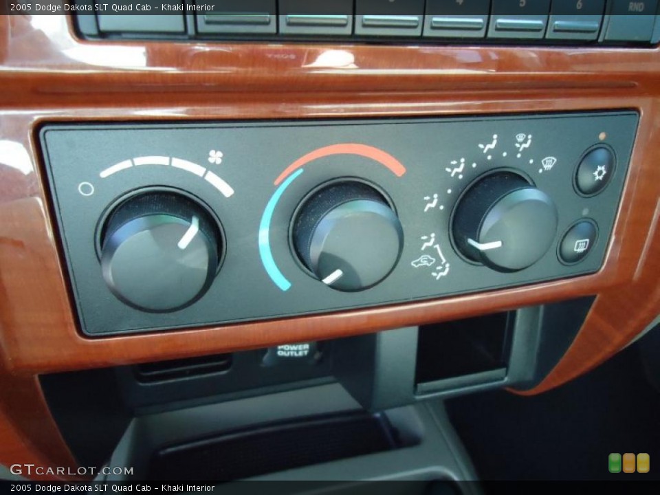 Khaki Interior Controls for the 2005 Dodge Dakota SLT Quad Cab #47227430