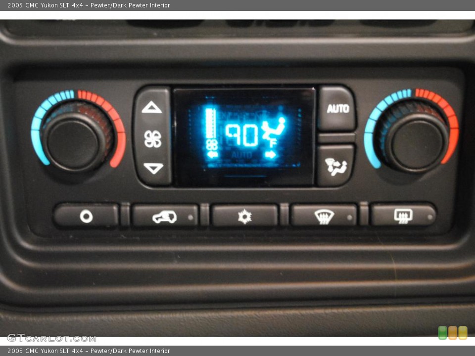 Pewter/Dark Pewter Interior Controls for the 2005 GMC Yukon SLT 4x4 #47229497