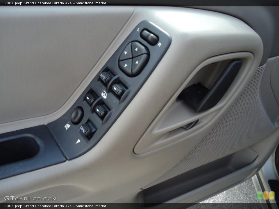 Sandstone Interior Controls for the 2004 Jeep Grand Cherokee Laredo 4x4 #47230994
