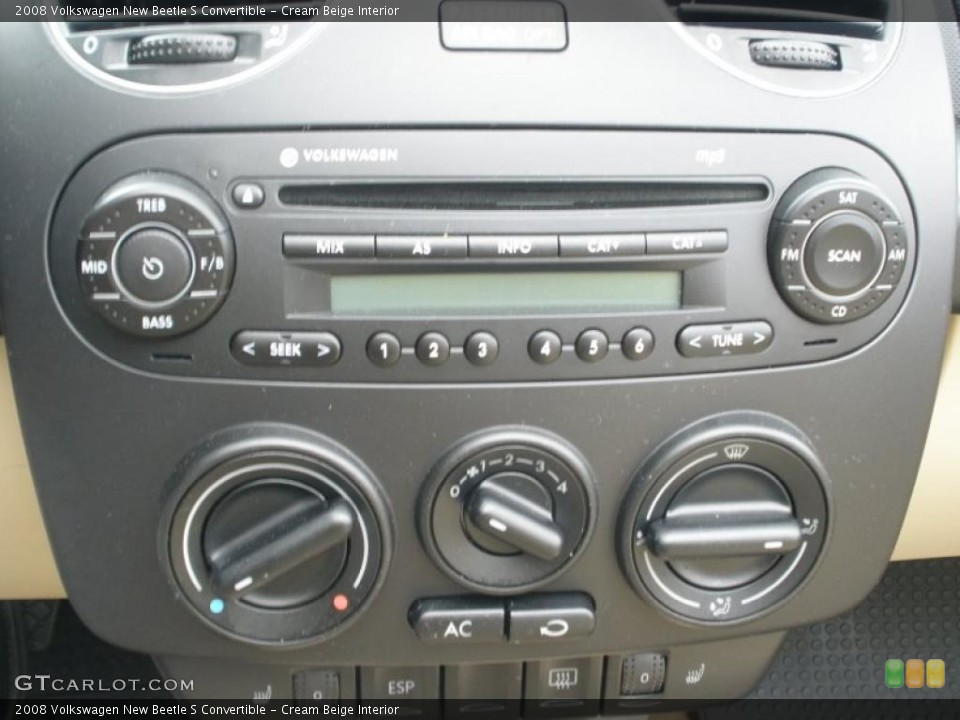 Cream Beige Interior Controls for the 2008 Volkswagen New Beetle S Convertible #47232686