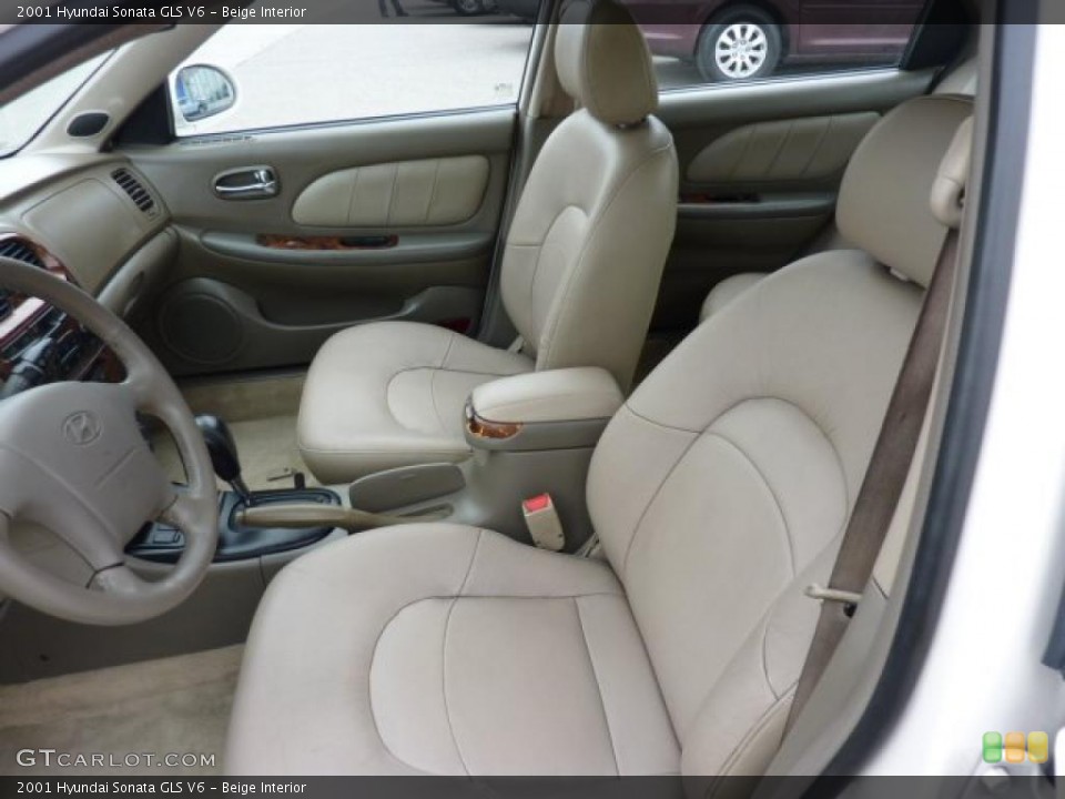 Beige Interior Photo for the 2001 Hyundai Sonata GLS V6 #47237621