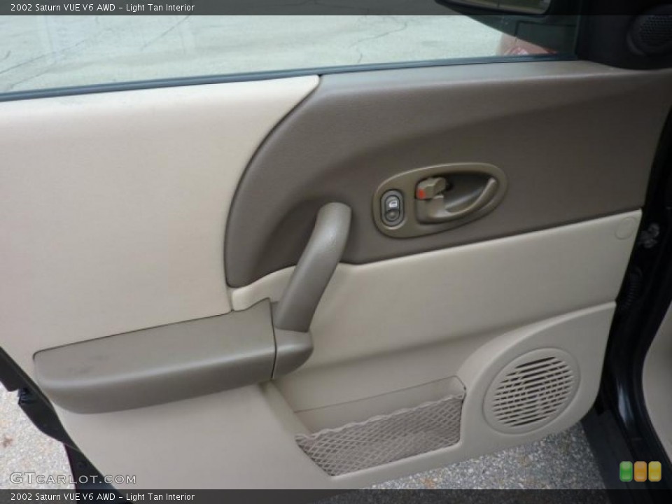Light Tan Interior Door Panel for the 2002 Saturn VUE V6 AWD #47237810