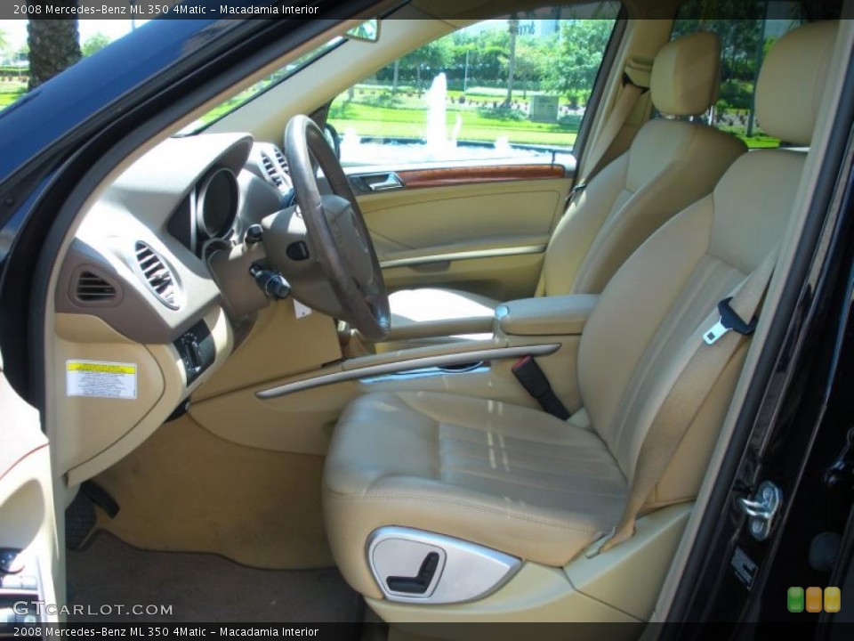 Macadamia Interior Photo for the 2008 Mercedes-Benz ML 350 4Matic #47240906