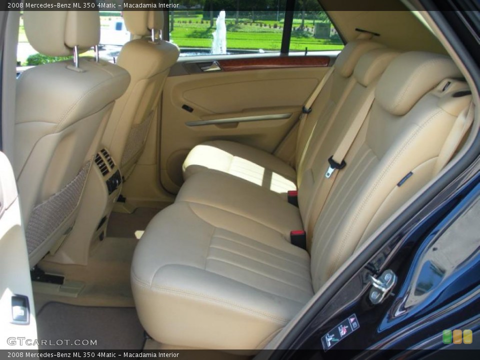 Macadamia Interior Photo for the 2008 Mercedes-Benz ML 350 4Matic #47240943