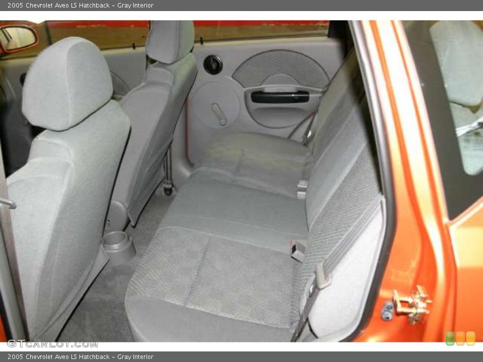 Gray Interior Photo for the 2005 Chevrolet Aveo LS Hatchback #47242724