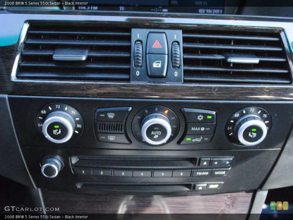Black Interior Controls for the 2008 BMW 5 Series 550i Sedan #47243168