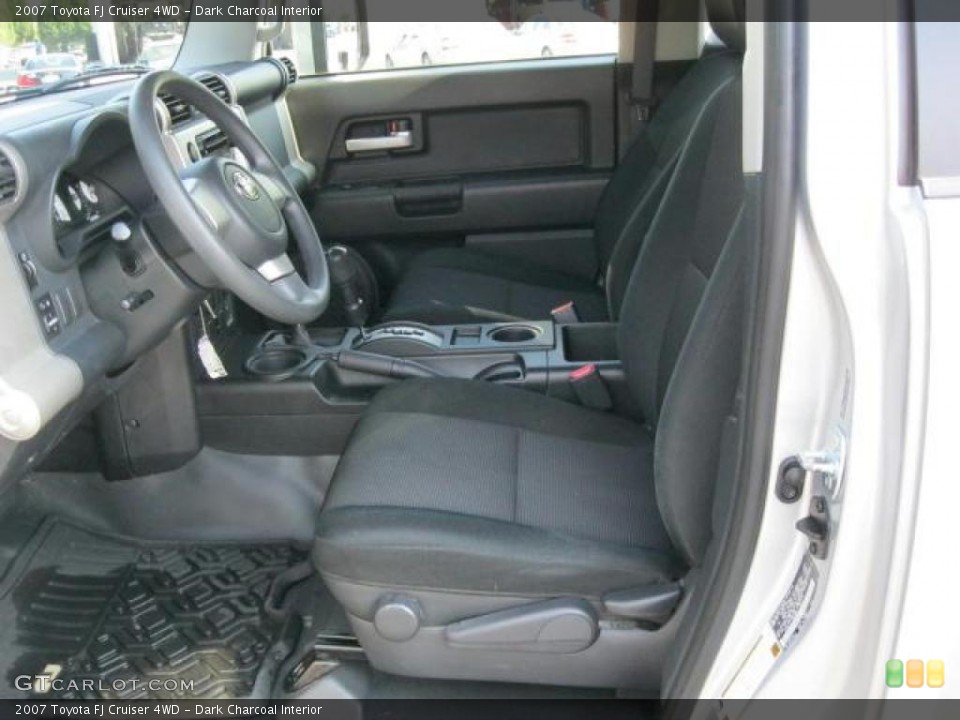 Dark Charcoal Interior Photo for the 2007 Toyota FJ Cruiser 4WD #47245460