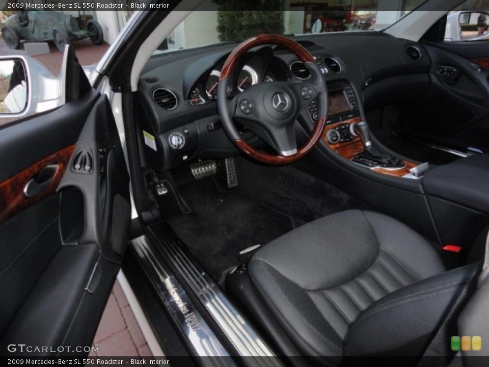 Black Interior Photo for the 2009 Mercedes-Benz SL 550 Roadster #47246696