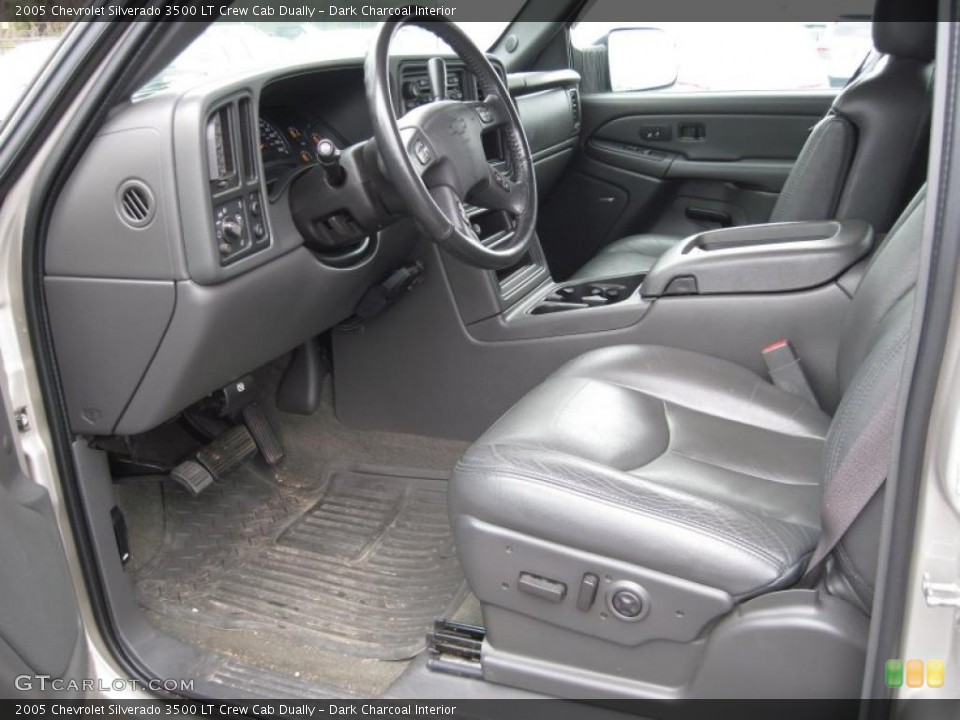 Dark Charcoal Interior Photo for the 2005 Chevrolet Silverado 3500 LT Crew Cab Dually #47255723