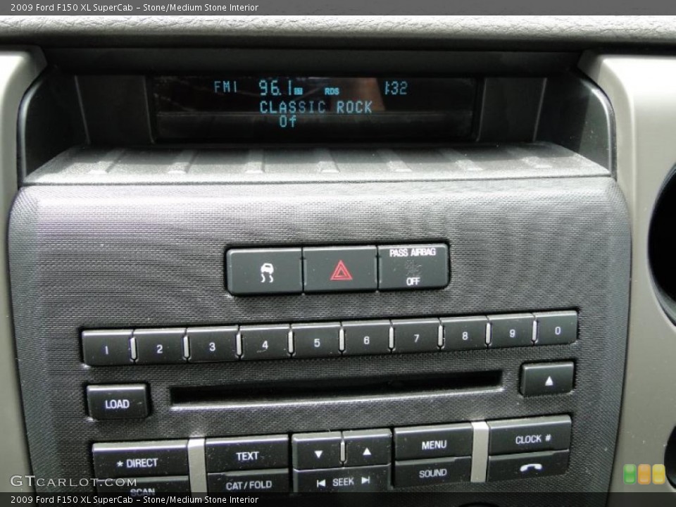 Stone/Medium Stone Interior Controls for the 2009 Ford F150 XL SuperCab #47257610