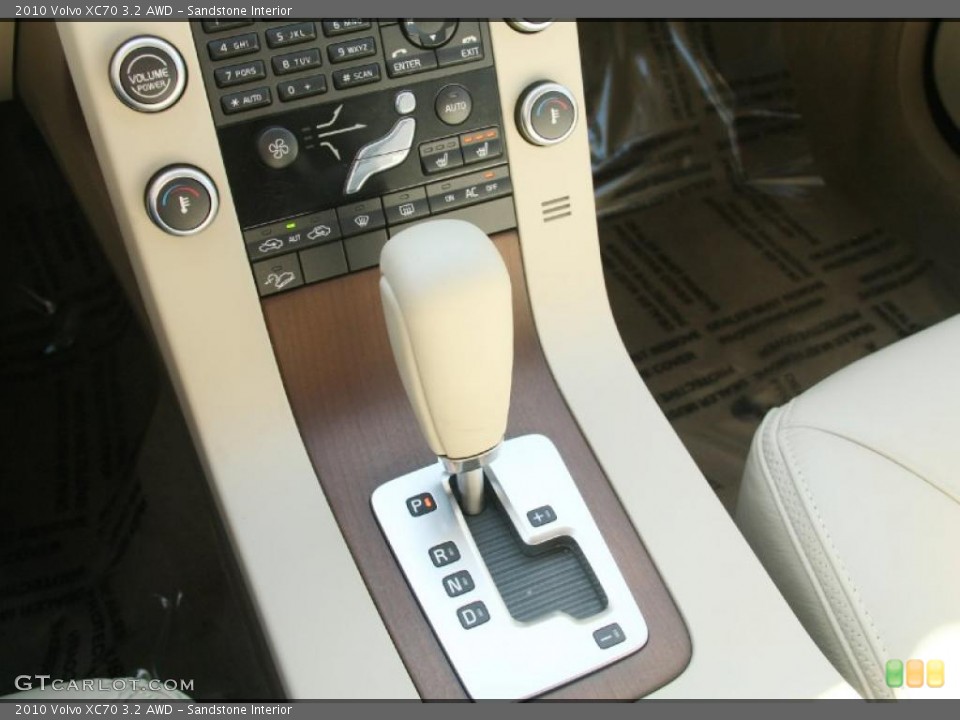Sandstone Interior Transmission for the 2010 Volvo XC70 3.2 AWD #47260583