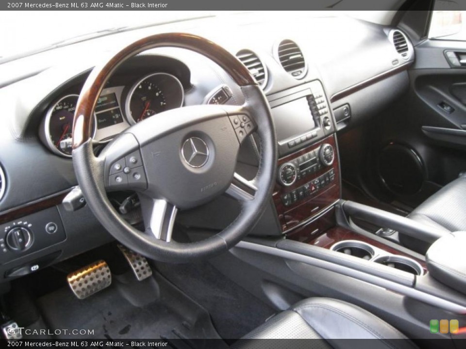 Black Interior Photo for the 2007 Mercedes-Benz ML 63 AMG 4Matic #47260700