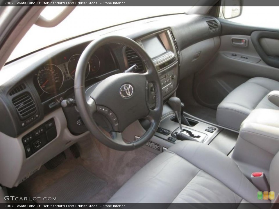 Stone Interior Photo for the 2007 Toyota Land Cruiser  #47261051