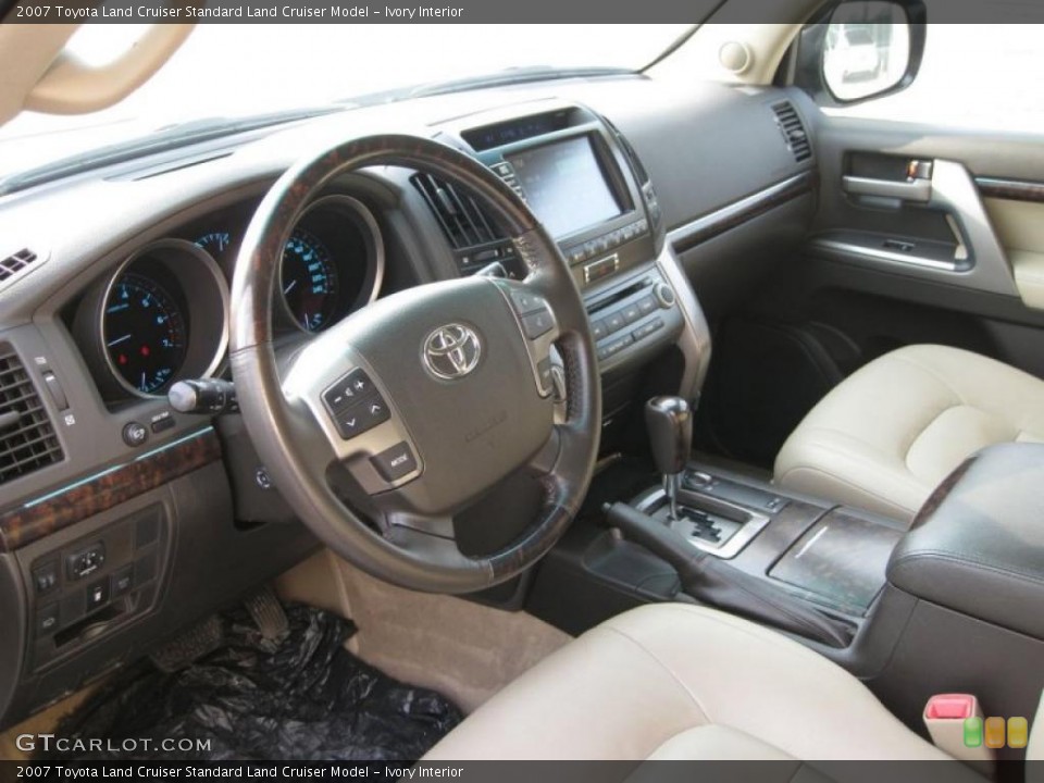 Ivory Interior Photo for the 2007 Toyota Land Cruiser  #47262350