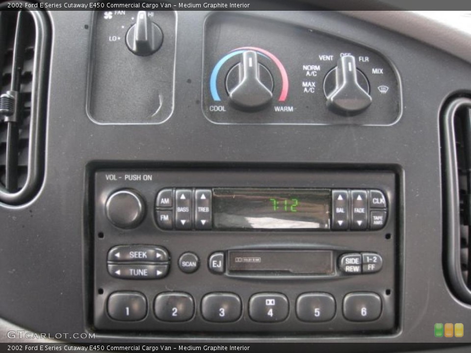 Medium Graphite Interior Controls for the 2002 Ford E Series Cutaway E450 Commercial Cargo Van #47264696