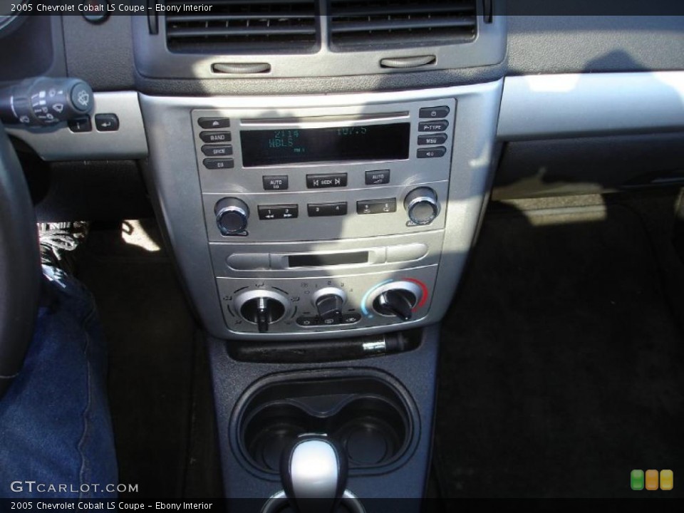 Ebony Interior Controls for the 2005 Chevrolet Cobalt LS Coupe #47264876