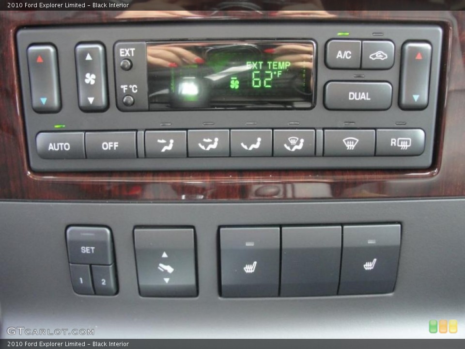 Black Interior Controls for the 2010 Ford Explorer Limited #47267021