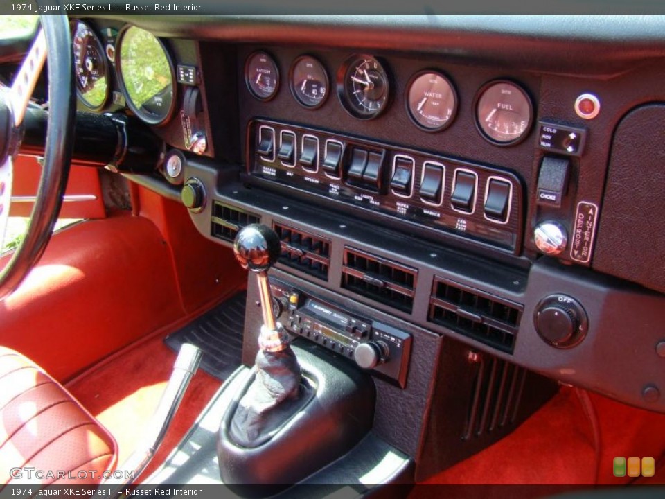 Russet Red Interior Controls for the 1974 Jaguar XKE Series III #47268671