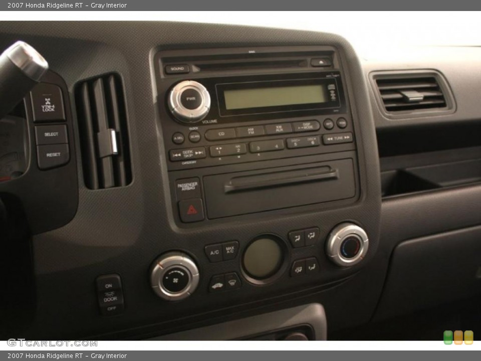 Gray Interior Controls for the 2007 Honda Ridgeline RT #47270249
