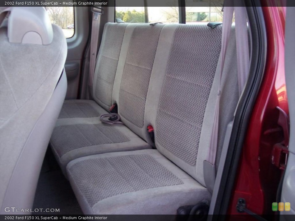 Medium Graphite Interior Photo for the 2002 Ford F150 XL SuperCab #47271026