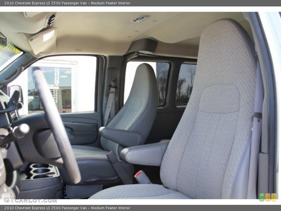 Medium Pewter Interior Photo for the 2010 Chevrolet Express LS 3500 Passenger Van #47272925