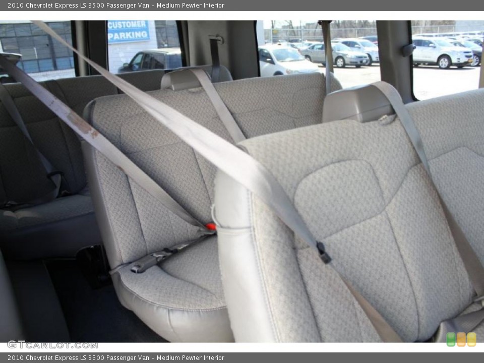 Medium Pewter Interior Photo for the 2010 Chevrolet Express LS 3500 Passenger Van #47272985