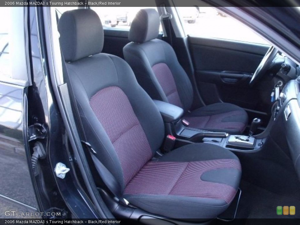 Black/Red Interior Photo for the 2006 Mazda MAZDA3 s Touring Hatchback #47282190
