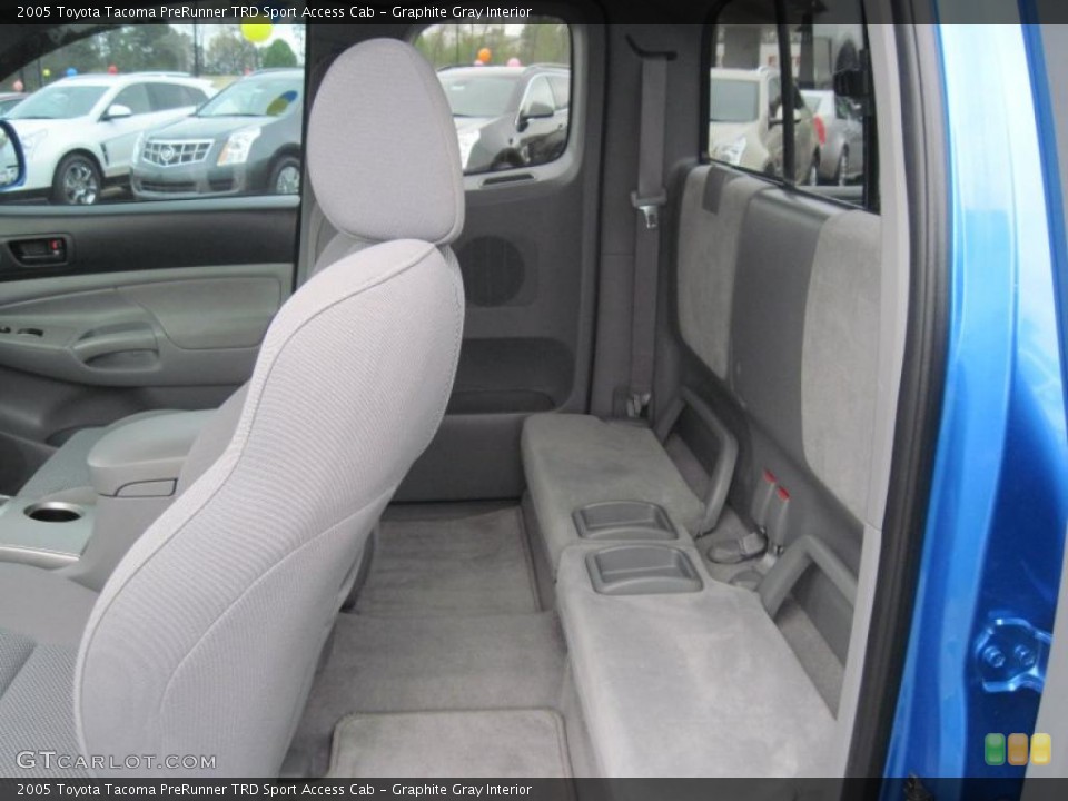 Graphite Gray Interior Photo for the 2005 Toyota Tacoma PreRunner TRD Sport Access Cab #47283963