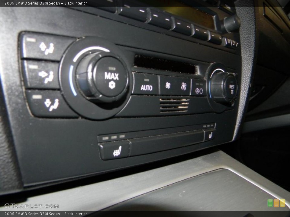 Black Interior Controls for the 2006 BMW 3 Series 330i Sedan #47290548