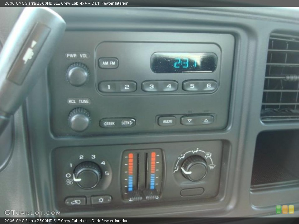 Dark Pewter Interior Controls for the 2006 GMC Sierra 2500HD SLE Crew Cab 4x4 #47293916