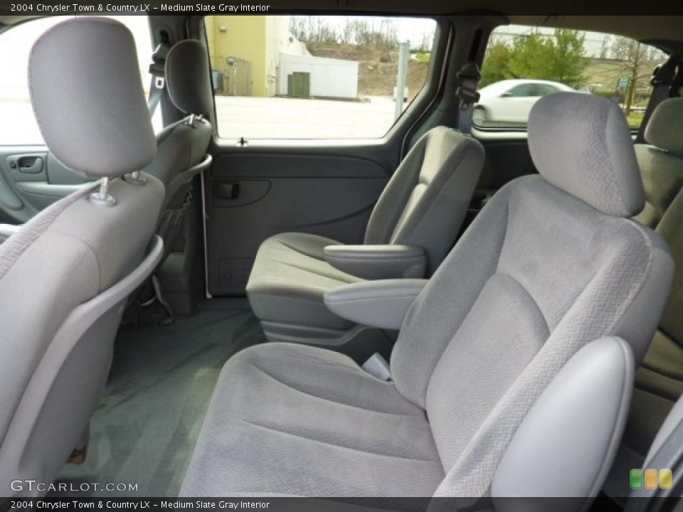 Medium Slate Gray Interior Photo for the 2004 Chrysler Town & Country LX #47294456